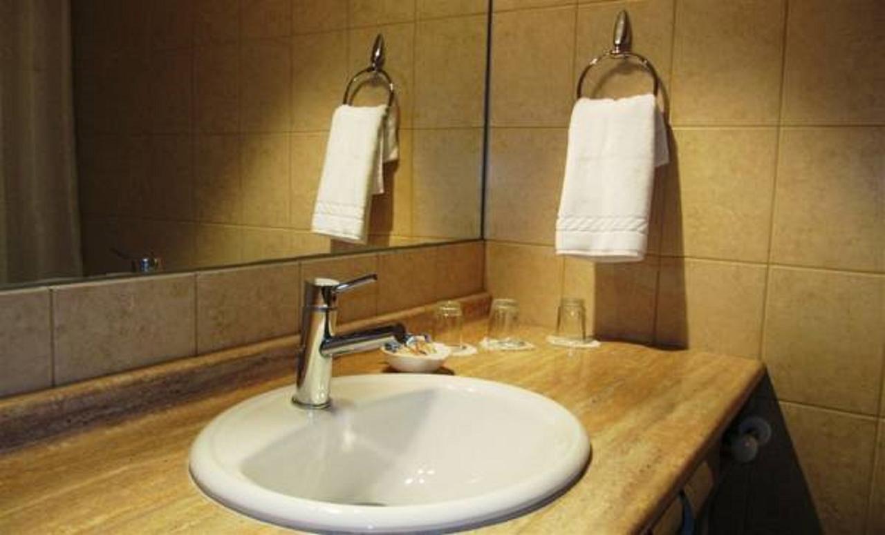 Hotel Carpa Manzano Пунта Аренас Екстериор снимка